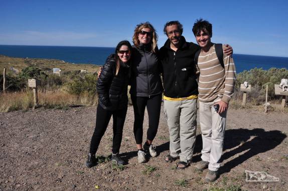 Na Península Valdés, no litoral da  patagônia argentina, encontro com a Carol, valente ciclista brasileira que vem pedalando desde São Paulo e vai até Ushuaia, ida e volta!